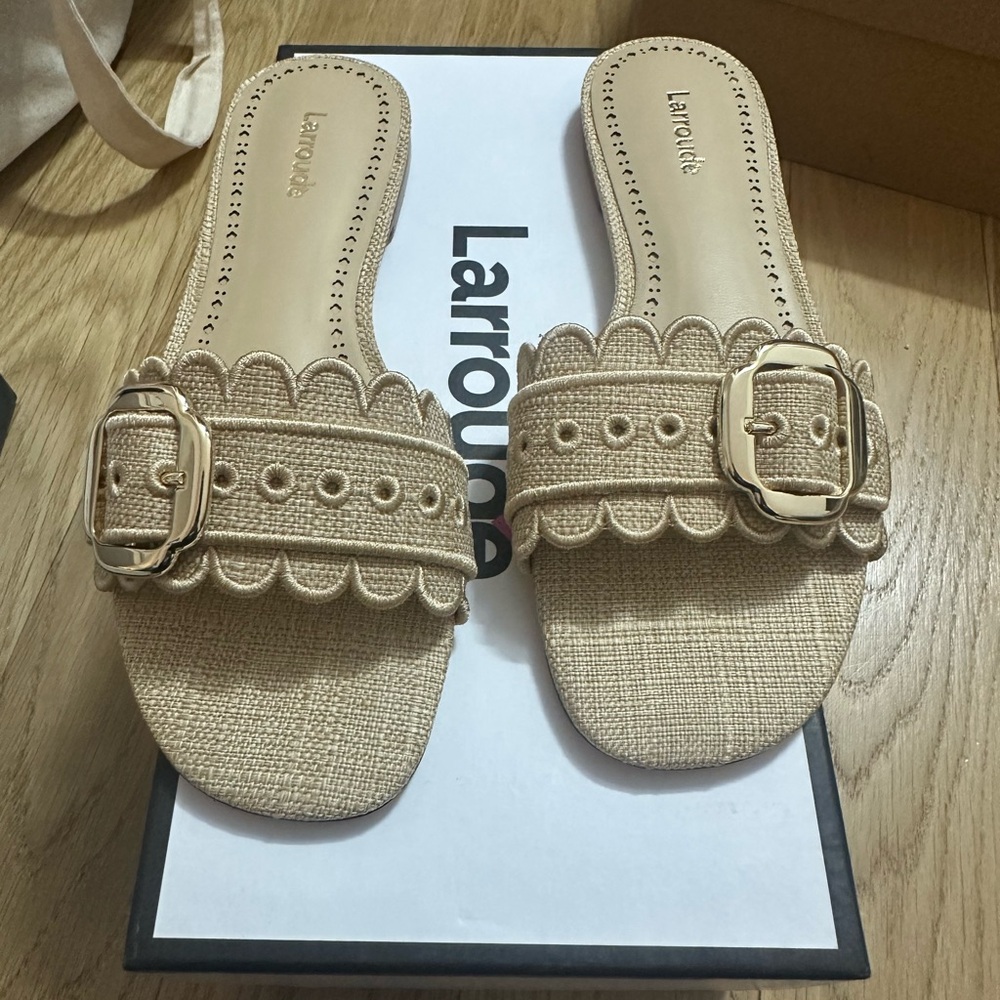 Larroudé Women's Ivy Broderie Slide Sandals
